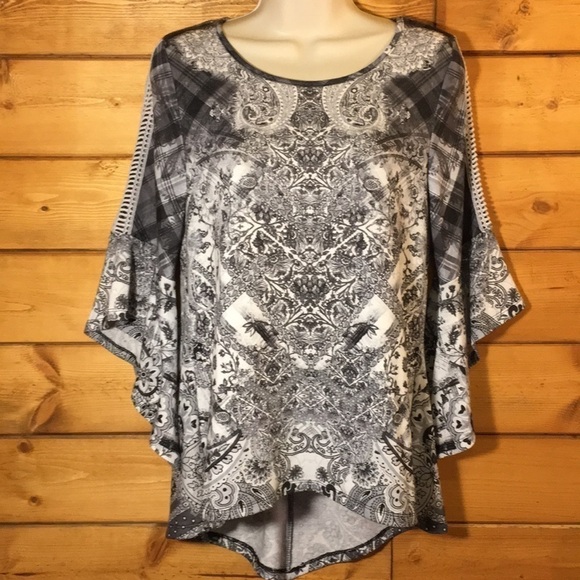 Unity World Wear | Gray/White Bell Sleeve Top S - Picture 1 of 5